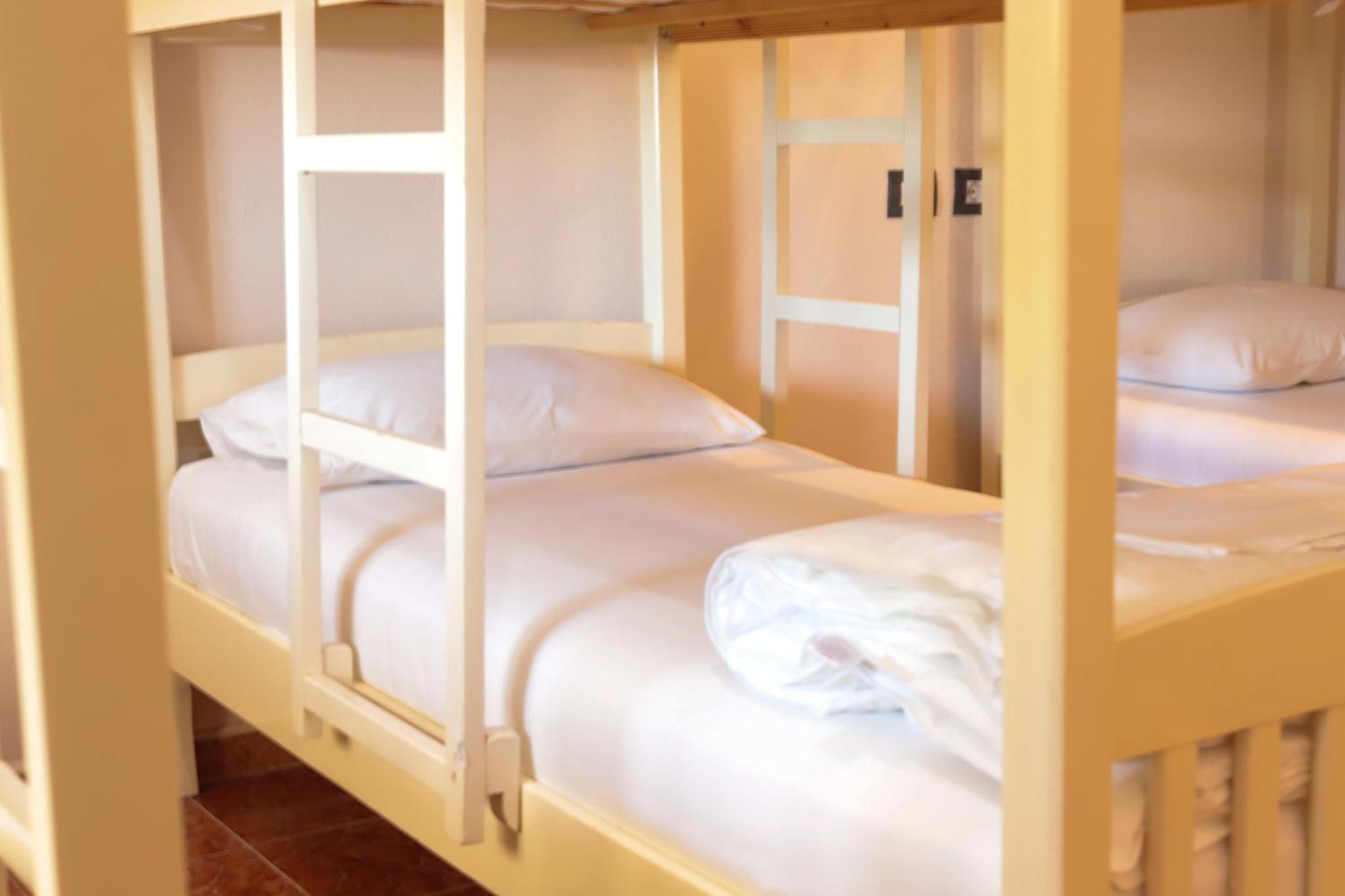 Top View Hostel ดูร์เรส ภายนอก รูปภาพ
