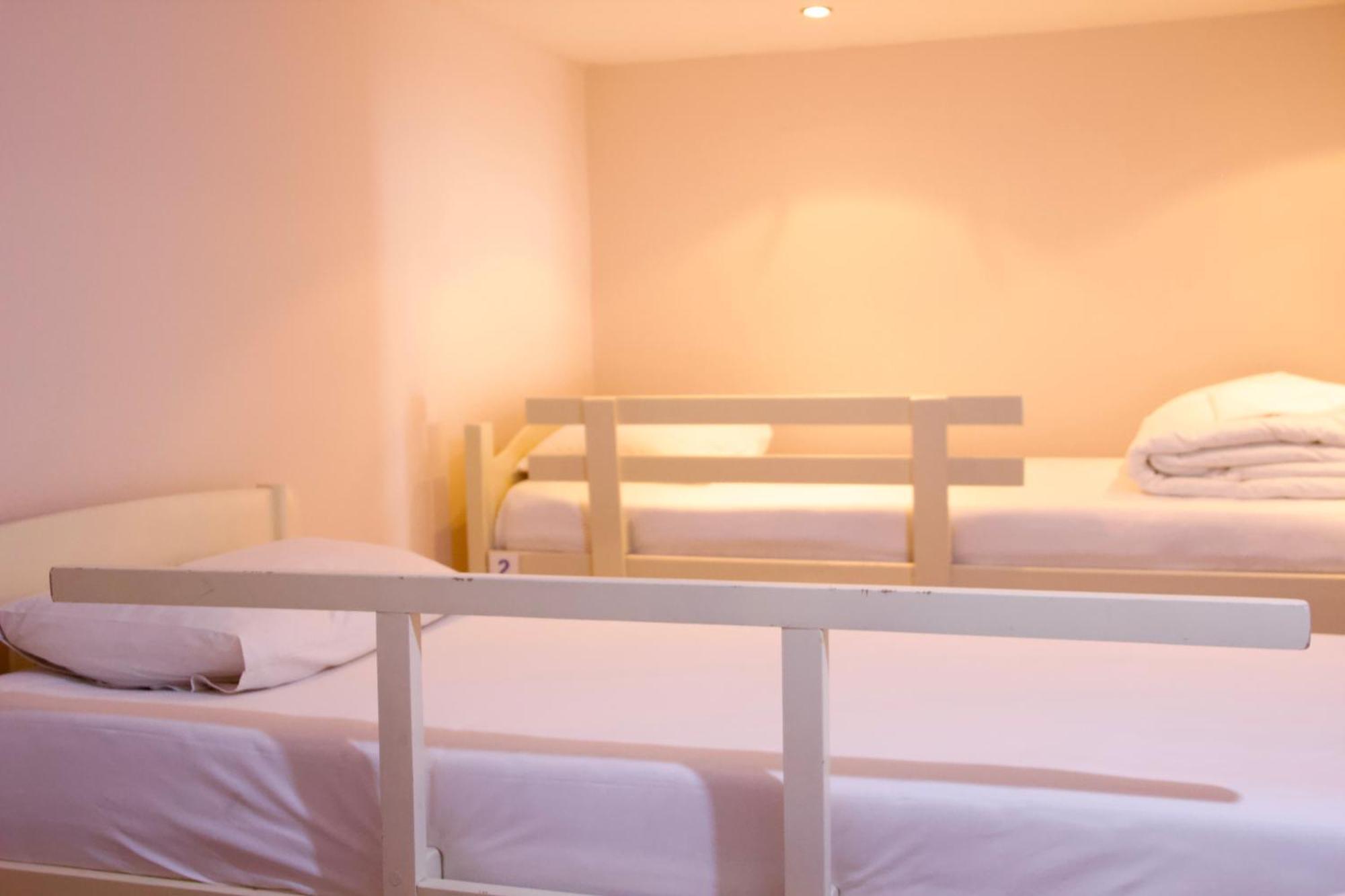 Top View Hostel ดูร์เรส ภายนอก รูปภาพ
